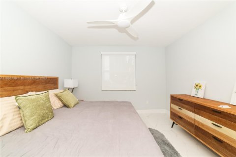 Condo in Sunny Isles Beach, Florida, 3 bedrooms № 2081441 - photo 22