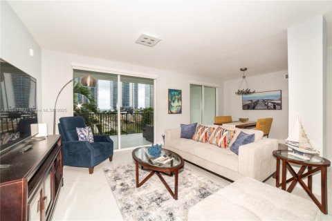 Condo in Sunny Isles Beach, Florida, 3 bedrooms № 2081441 - photo 6