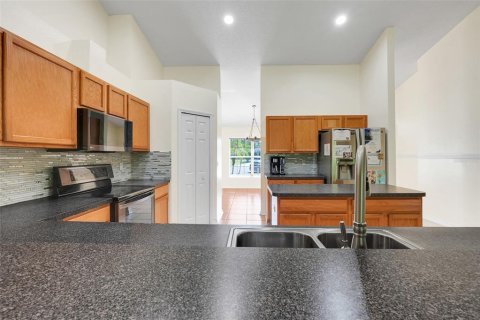 House in Kissimmee, Florida 4 bedrooms, 205.04 sq.m. № 1856547 - photo 18