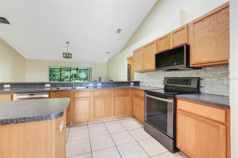 House in Kissimmee, Florida 4 bedrooms, 205.04 sq.m. № 1856547 - photo 17