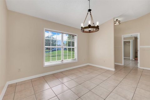 House in Kissimmee, Florida 4 bedrooms, 205.04 sq.m. № 1856547 - photo 10