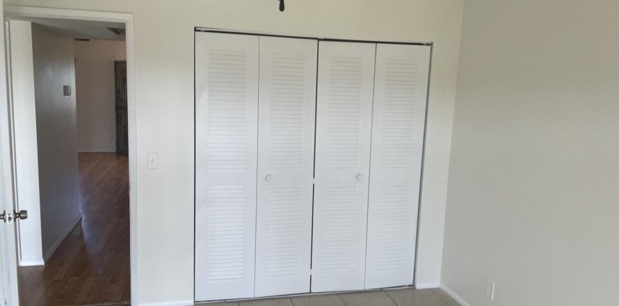 Condo à Palm Springs, Floride, 2 chambres № 1210387