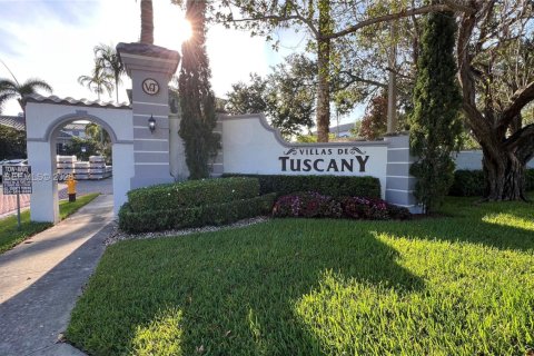 Townhouse in Sunrise, Florida 3 bedrooms, 130.9 sq.m. № 2083822 - photo 6