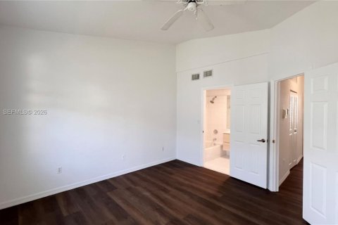 Townhouse in Sunrise, Florida 3 bedrooms, 130.9 sq.m. № 2083822 - photo 29
