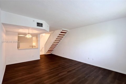 Townhouse in Sunrise, Florida 3 bedrooms, 130.9 sq.m. № 2083822 - photo 14