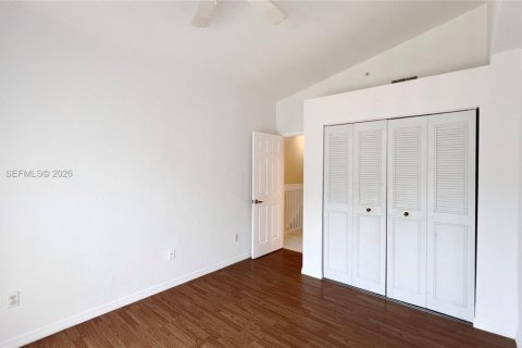 Townhouse in Sunrise, Florida 3 bedrooms, 130.9 sq.m. № 2083822 - photo 5