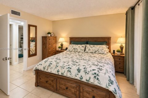 Copropriété à louer à Miami, Floride: 2 chambres, 89.65 m2 № 2418184 - photo 13