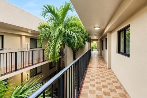 Copropriété à louer à Miami, Floride: 2 chambres, 89.65 m2 № 2418184 - photo 25