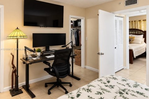 Copropriété à louer à Miami, Floride: 2 chambres, 89.65 m2 № 2418184 - photo 15