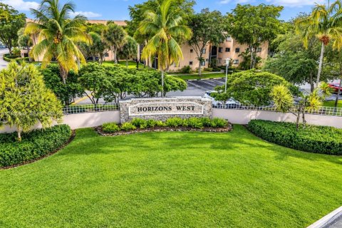 Condo à Miami, Floride, 2 chambres  № 2418184