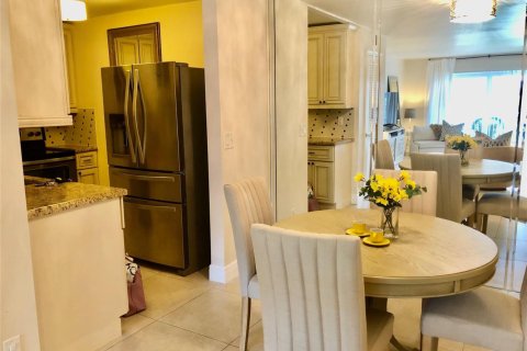 Copropriété à louer à Fort Lauderdale, Floride: 1 chambre, 78.97 m2 № 2087601 - photo 8