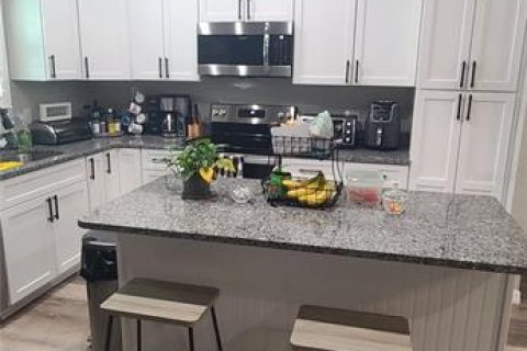 Casa en alquiler en Gainesville, Florida, 3 dormitorios, 148.55 m2 № 1911751 - foto 10