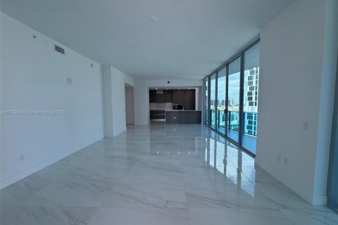 Copropriété à vendre à Sunny Isles Beach, Floride: 2 chambres, 155.61 m2 № 1935875 - photo 24