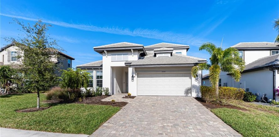 Villa ou maison à Bradenton, Floride 5 chambres, 273.04 m2 № 2131655