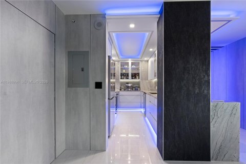Condo in Sunny Isles Beach, Florida, 3 bedrooms № 2145926 - photo 14