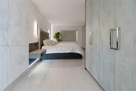 Condo in Sunny Isles Beach, Florida, 3 bedrooms № 2145926 - photo 19