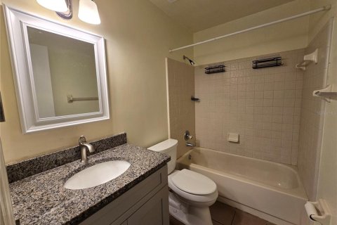 Adosado en venta en Gainesville, Florida, 2 dormitorios, 102.75 m2 № 2217622 - foto 17