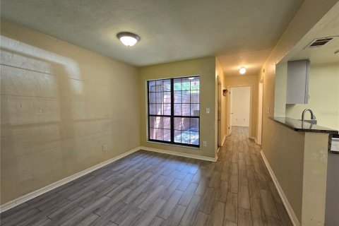 Adosado en venta en Gainesville, Florida, 2 dormitorios, 102.75 m2 № 2217622 - foto 5