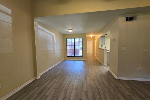 Adosado en venta en Gainesville, Florida, 2 dormitorios, 102.75 m2 № 2217622 - foto 10