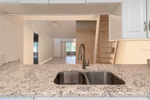 Купить кондоминиум в Дебари, Флорида 8 комнат, 109.44м2, № 2410386 - фото 11
