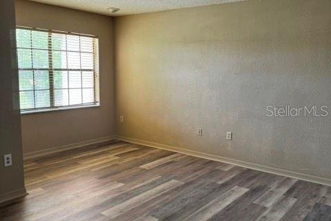 Townhouse in New Port Richey, Florida 2 bedrooms, 114.83 sq.m. № 2215819 - photo 19