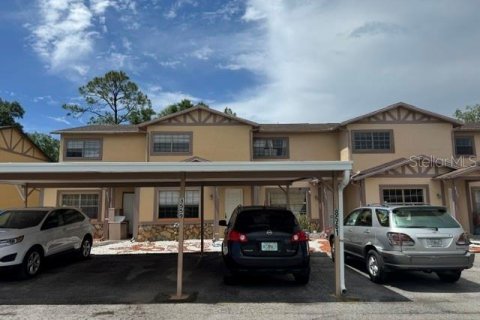 Townhouse in New Port Richey, Florida 2 bedrooms, 114.83 sq.m. № 2215819