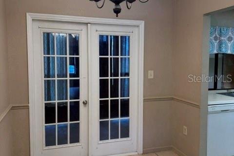 Townhouse in New Port Richey, Florida 2 bedrooms, 114.83 sq.m. № 2215819 - photo 9