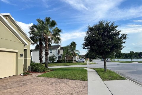 House in Orlando, Florida 4 bedrooms, 173.91 sq.m. № 1842095 - photo 13