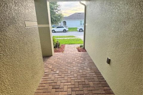 House in Orlando, Florida 4 bedrooms, 173.91 sq.m. № 1842095 - photo 15