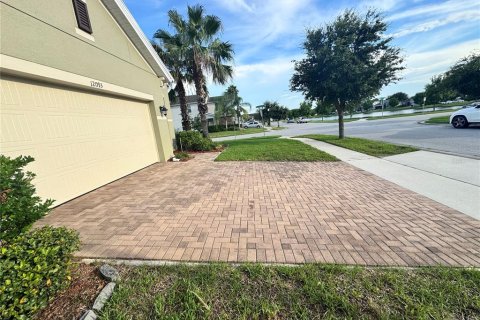 House in Orlando, Florida 4 bedrooms, 173.91 sq.m. № 1842095 - photo 12
