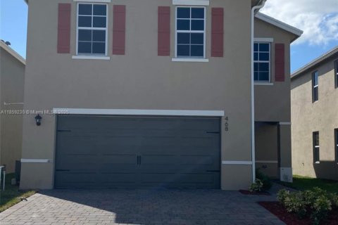 House in Florida City, Florida 4 bedrooms, 198.63 sq.m. № 1890049 - photo 1