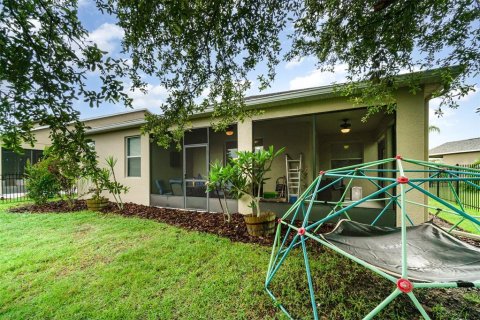 House in Apopka, Florida 3 bedrooms, 170.66 sq.m. № 1773828 - photo 25