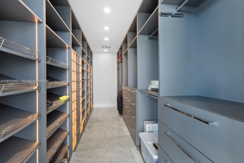 Condo in Miami, Florida, 3 bedrooms  № 1996194 - photo 22