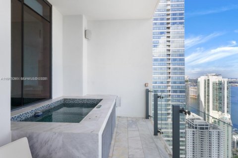 Condo in Miami, Florida, 3 bedrooms  № 1996194 - photo 29