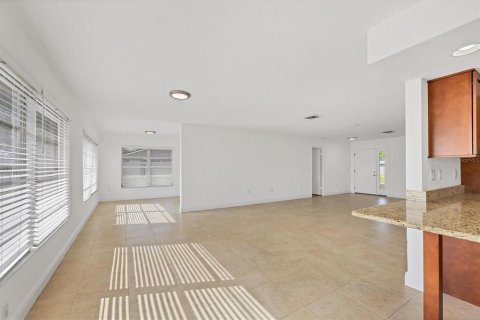 Villa ou maison à vendre à Sarasota, Floride: 3 chambres, 179.3 m2 № 1597501 - photo 10
