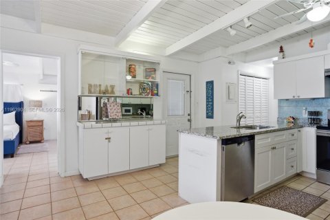 Casa en venta en Marathon, Florida, 2 dormitorios, 88.44 m2 № 2081058 - foto 7