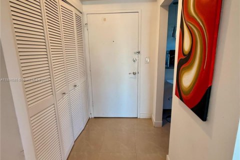 Copropriété à vendre à Miami Beach, Floride: 1 chambre, 72 m2 № 2154679 - photo 14