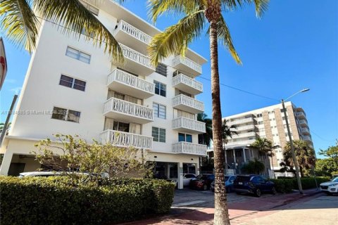 Copropriété à vendre à Miami Beach, Floride: 1 chambre, 72 m2 № 2154679 - photo 30