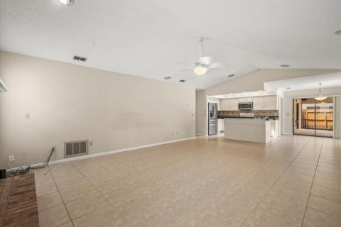 House in Safety Harbor, Florida 3 bedrooms, 219.81 sq.m. № 1876294 - photo 18