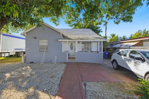 Купить виллу или дом в Майами, Флорида 5 спален, 186.73м2, № 2048133 - фото 6