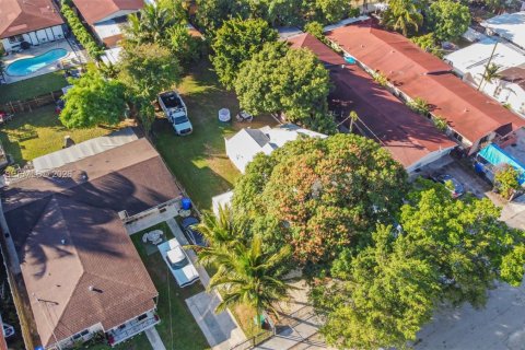 Купить виллу или дом в Майами, Флорида 5 спален, 186.73м2, № 2048133 - фото 22