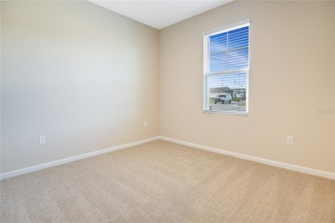 House in Eagle Lake, Florida 4 bedrooms, 192.31 sq.m. № 1144782 - photo 3