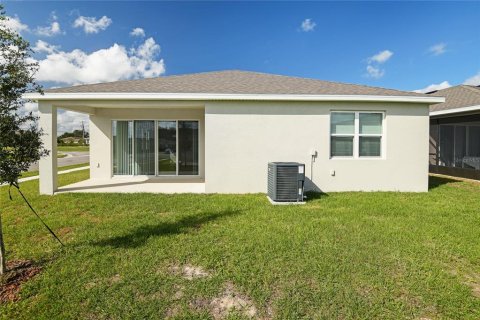 House in Eagle Lake, Florida 4 bedrooms, 192.31 sq.m. № 1144782 - photo 15