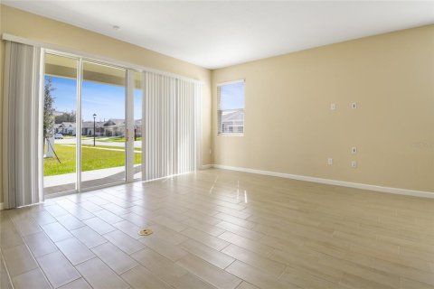House in Eagle Lake, Florida 4 bedrooms, 192.31 sq.m. № 1144782 - photo 7