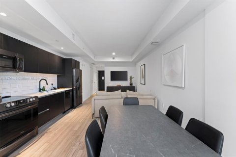 Condo in Miami, Florida, 1 bedroom № 1926884 - photo 5