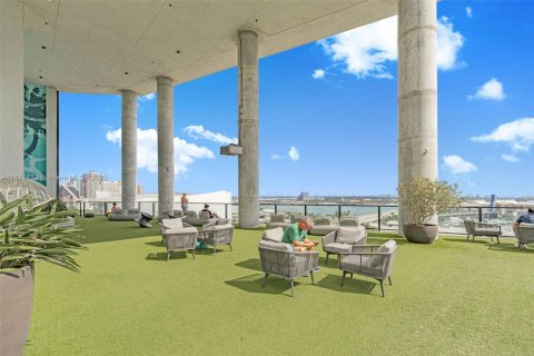 Condominio en venta en Miami, Florida, 1 dormitorio, 61.78 m2 № 1926884 - foto 19