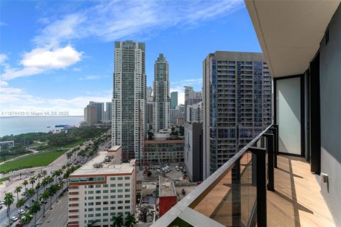 Condo in Miami, Florida, 1 bedroom № 1926884 - photo 2