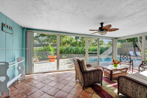 Villa ou maison à vendre à Tequesta, Floride: 3 chambres, 125.42 m2 № 1707360 - photo 20