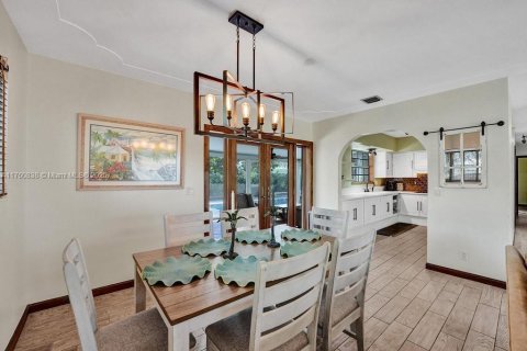 Villa ou maison à vendre à Tequesta, Floride: 3 chambres, 125.42 m2 № 1707360 - photo 10