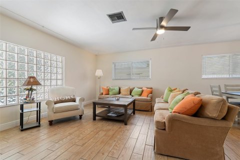 Villa ou maison à vendre à Tequesta, Floride: 3 chambres, 125.42 m2 № 1707360 - photo 25